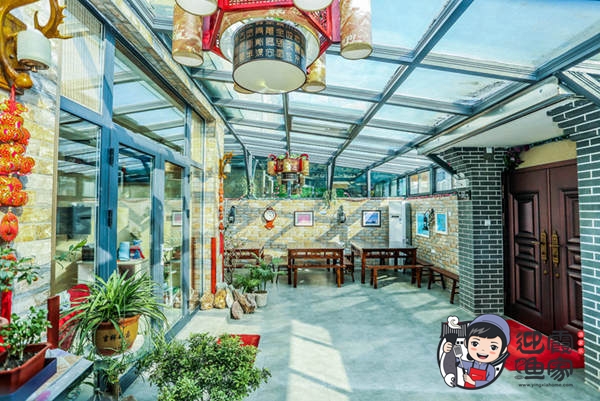 【联排别墅店】迎霞渔家餐厅大院