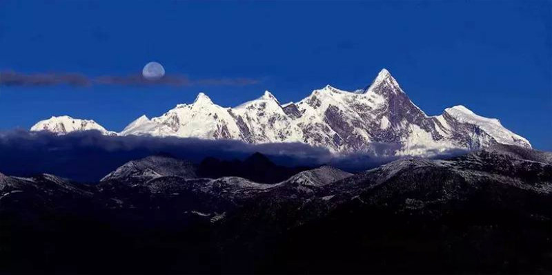 喜马拉雅山经典登山路线